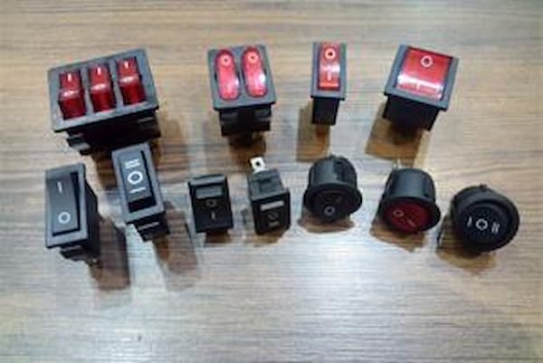 تصویر 4 از قیمت کلید برق صنعتی + خرید باور نکردنی